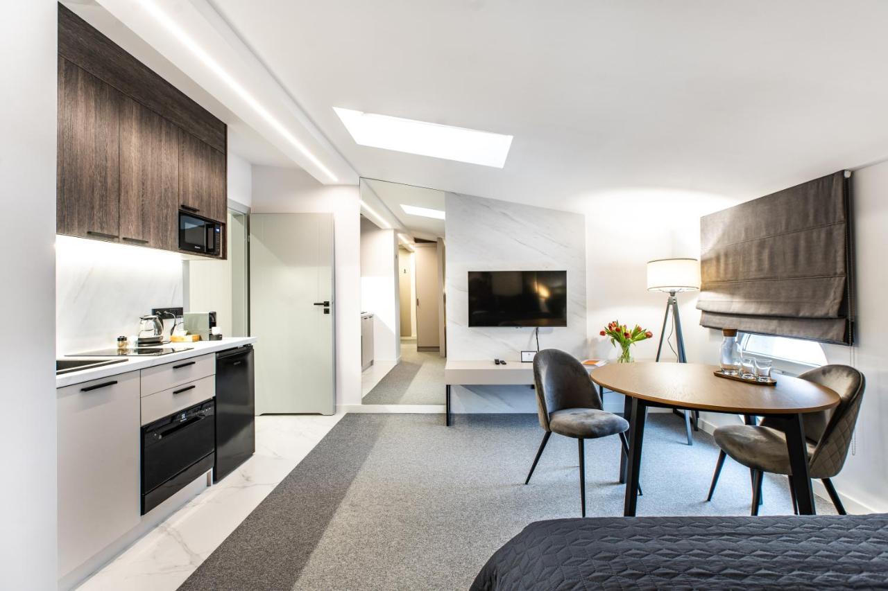 K20 Apartamenty Lodz - Dostep Na Kod Экстерьер фото