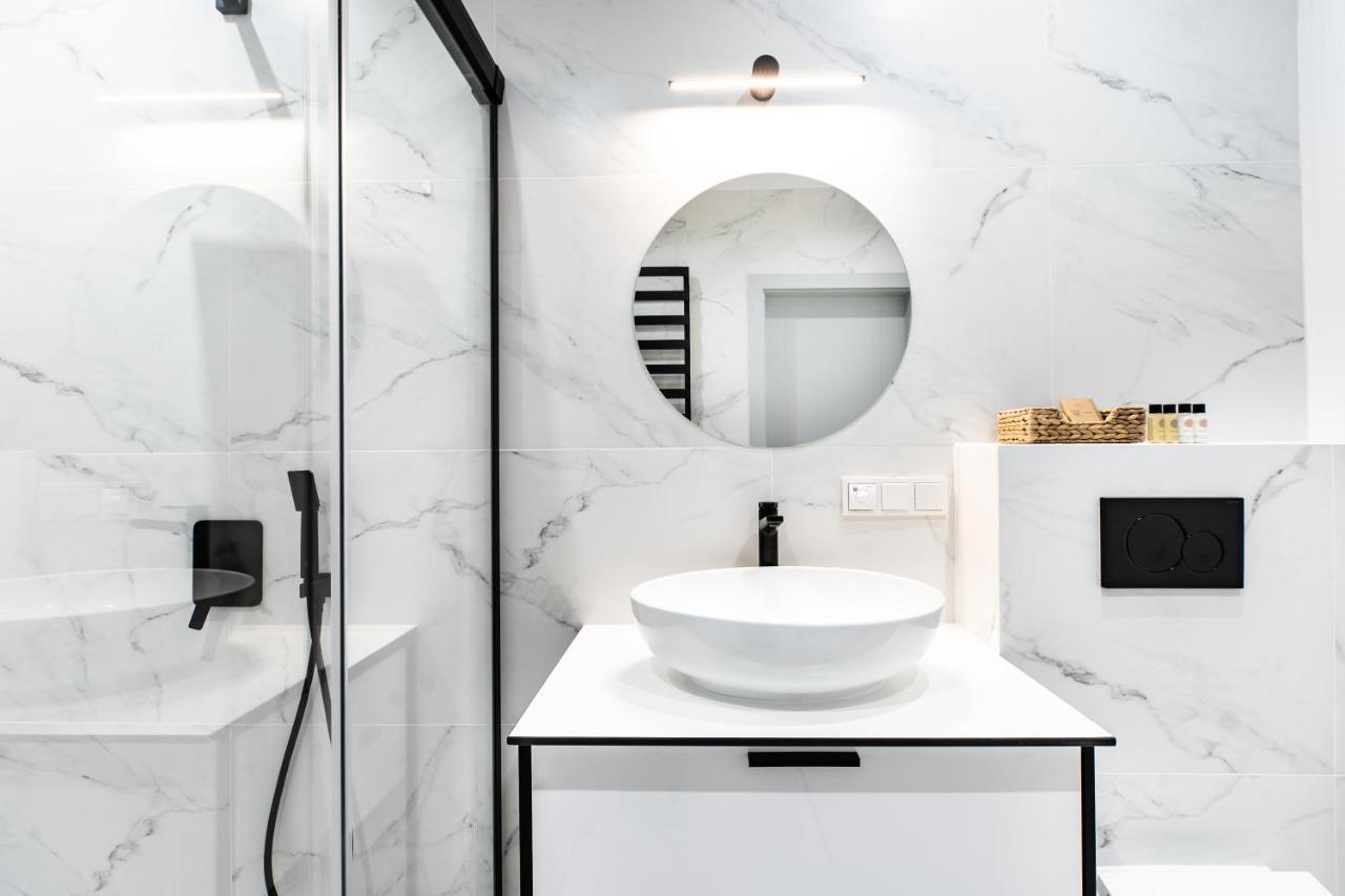 K20 Apartamenty Lodz - Dostep Na Kod Экстерьер фото